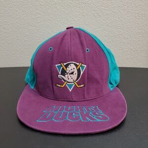Vintage 90s Official Anaheim Mighty Ducks Velore Purple / Teal Snapback Hat RARE